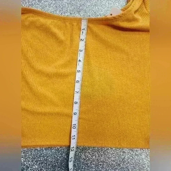 PLUS SIZE  ASYMMETRIC RIBBED CROP TOP - MUSTARD size 3x Nwot - Picture 7 of 8